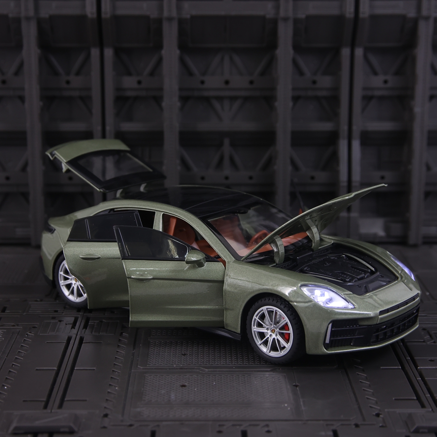 1:24 Simulate Porsche Panamera - Audio Music Car review and price